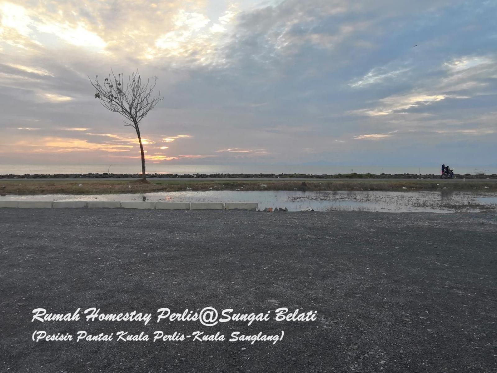 Вілла Rhumah Sungai Belati Simpang Empat  Екстер'єр фото